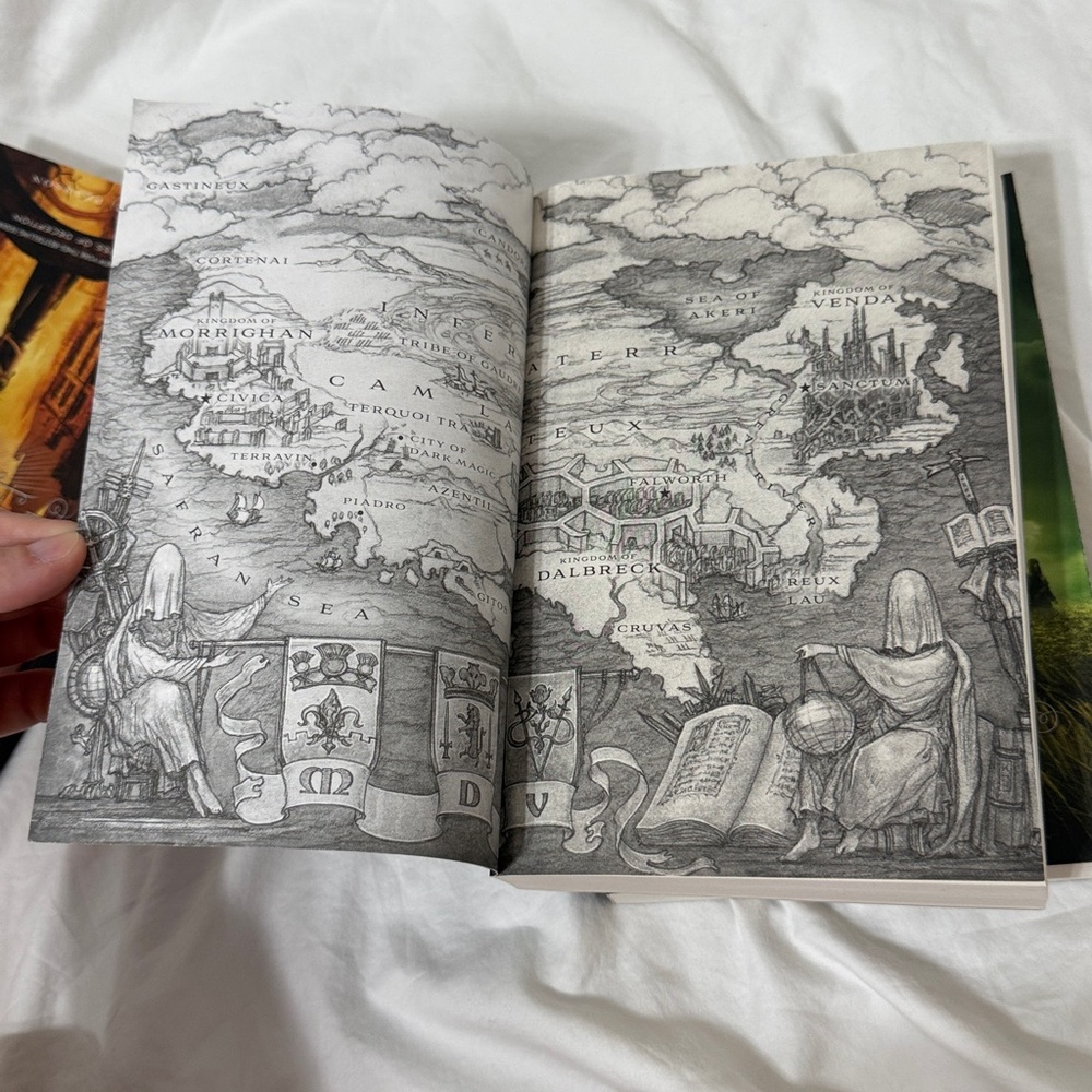“The Remnant Chronicles” Paperback YA Fantasy Boxed Book Set by Mary E. Pearson - Picture 7 of 14